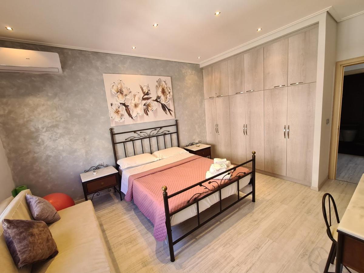 Luxury Seafront Apartments Sarandë Habitación foto